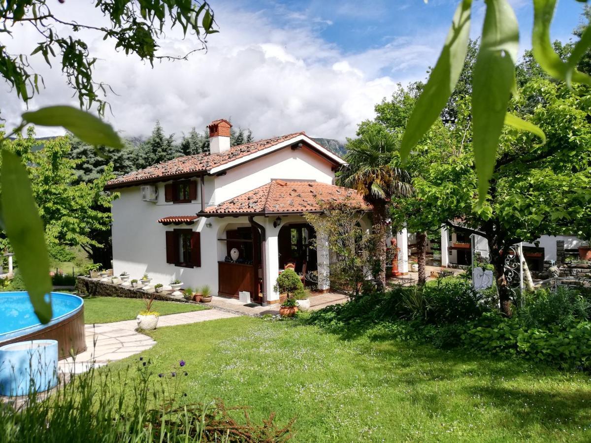 Slavi Apartment *